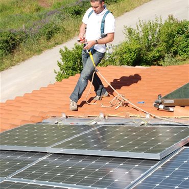 Panneaux photovoltaïques, énergie renouvelable, Millau, Aveyron